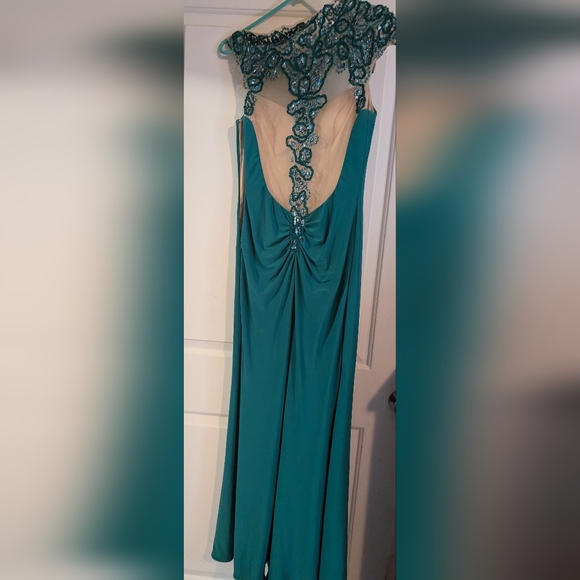 Green long formal costume dress size small - Picture 2 of 3